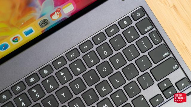 比苹果官方便宜一千块，这款带触控板的 iPad Pro 键盘体验如何？