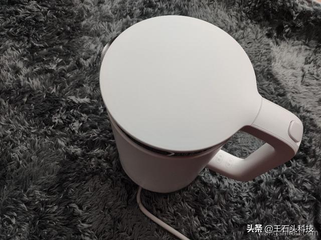 米家恒温热水壶体验：过硬的材质，为它配上了APP控制！