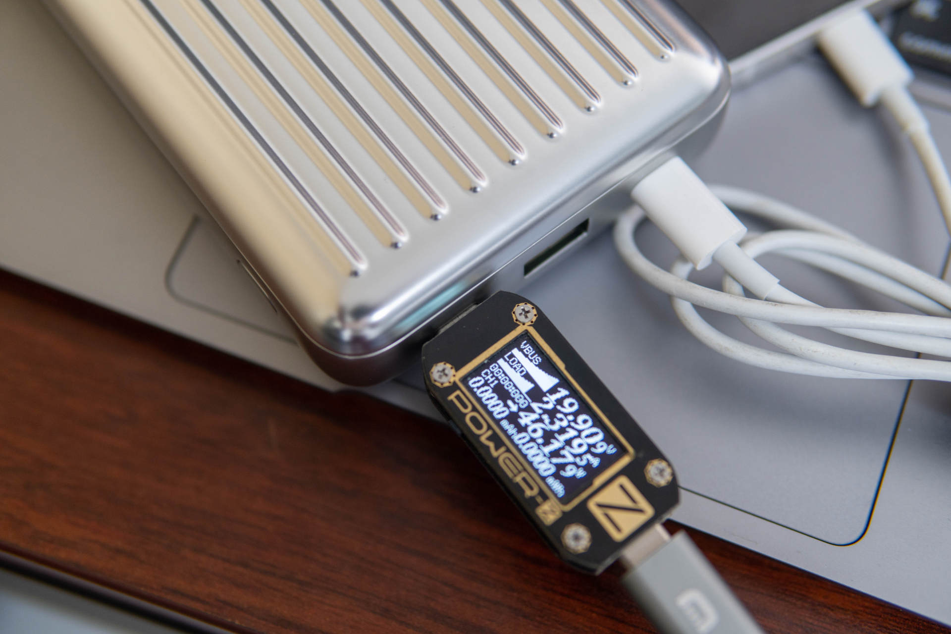23000mAh、最大205W功率，Zendure C4超级移动电源，一台就够了