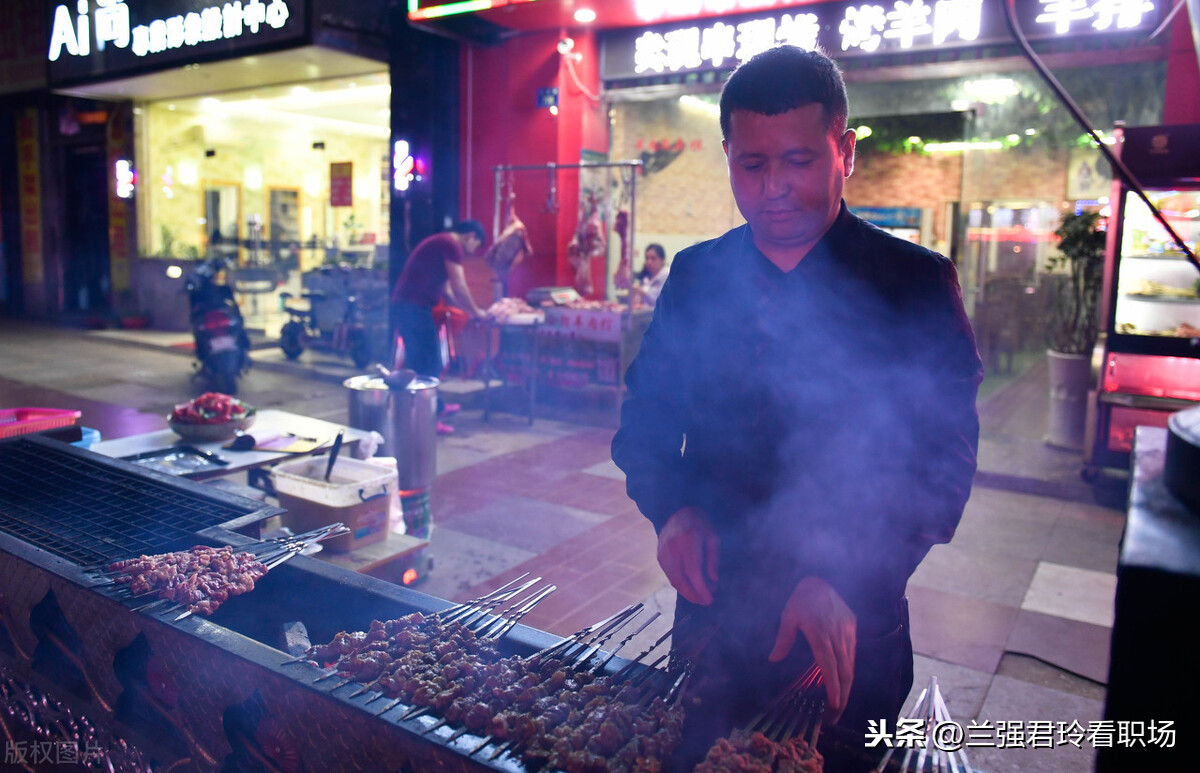 想摆地摊，不知道卖什么和在哪里进货？给你以下几种参考
