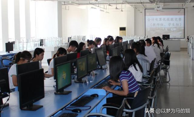 大专生报考这10个“专科专业”靠谱，实用性很高，毕业很好找工作