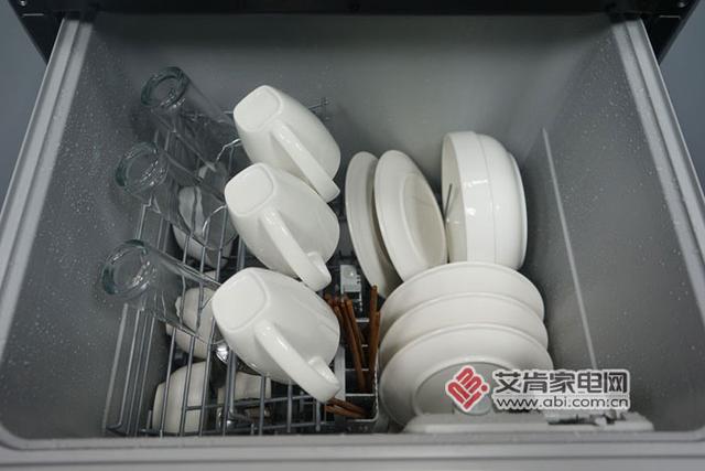 松下洗碗机评测：比手洗更干净，用了就离不开