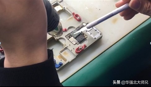 iPhoneX连续拍照会自动重启？什么原因呢？