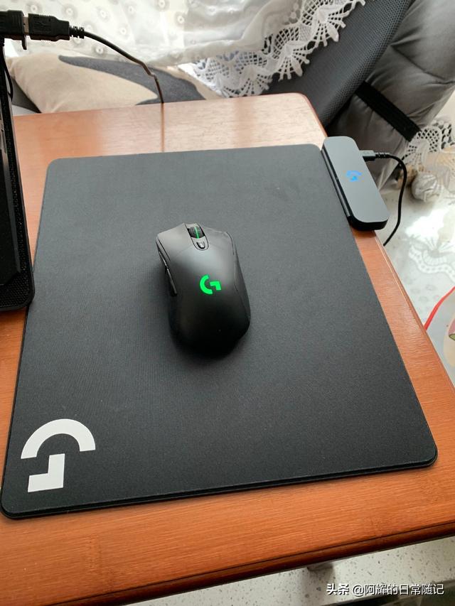 开箱体验罗技G POWERPLAY无线充电鼠标垫#罗技#