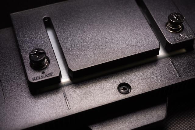 PS4 PRO的绝佳伙伴，明基EW3270U 4K 10Bit HDR显示器评测
