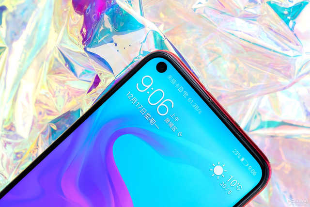极点华为nova4评测：超高像素带来的最极致体验！