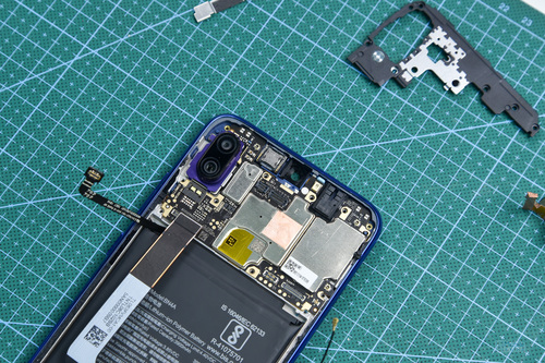 红米Note 7拆解：内部是否也能金刚不坏？