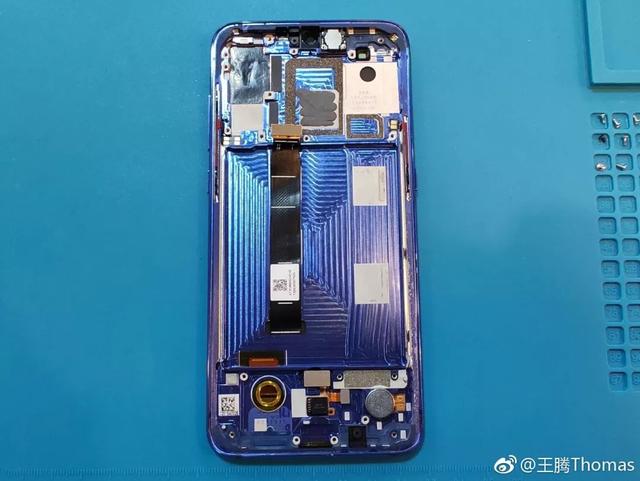 「旗舰」小米9拆机详解 Z轴线性马达 终于知道电池为什么小了
