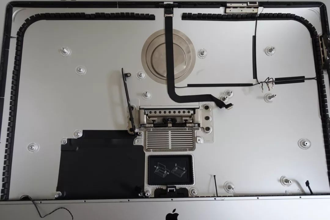 Apple iMac 5K 低配升级成顶配教程