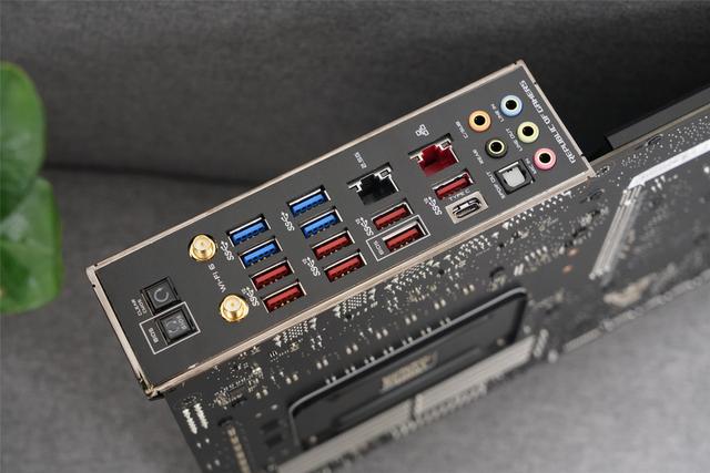 AMD第三代锐龙处理器首发评测：i9已无力招架