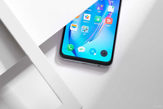 realme X2评测：越级依旧，四摄加持更“犀利”
