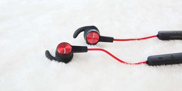 哪个牌子的蓝牙耳机好？四款音质表现不错的蓝牙耳机推荐