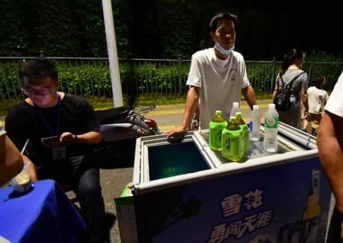 盘点北海地摊的十大畅销商品，亲眼见证卖这些东西最挣钱
