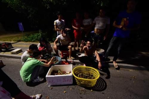 盘点北海地摊的十大畅销商品，亲眼见证卖这些东西最挣钱