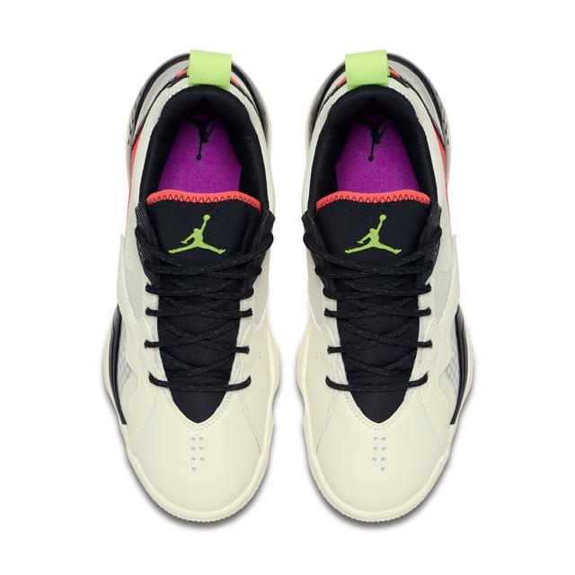 造型致敬 AJ7！Jordan 全新篮球鞋多款配色登场