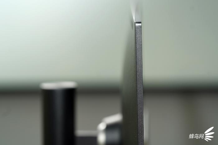 10位色深 极佳色准 LG 32EP950OLED显示器评测