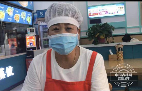 长春市宽城区有家蒸饺店，是9位心智障碍孩子的家长共同经营的
