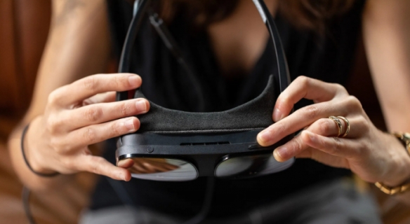 HTC最新轻薄VR设备曝光：Vive Flow 售价500美元
