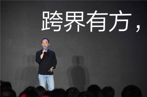 今天，暴风集团股价再创新低，从327元跌至3.95元，会退市吗？