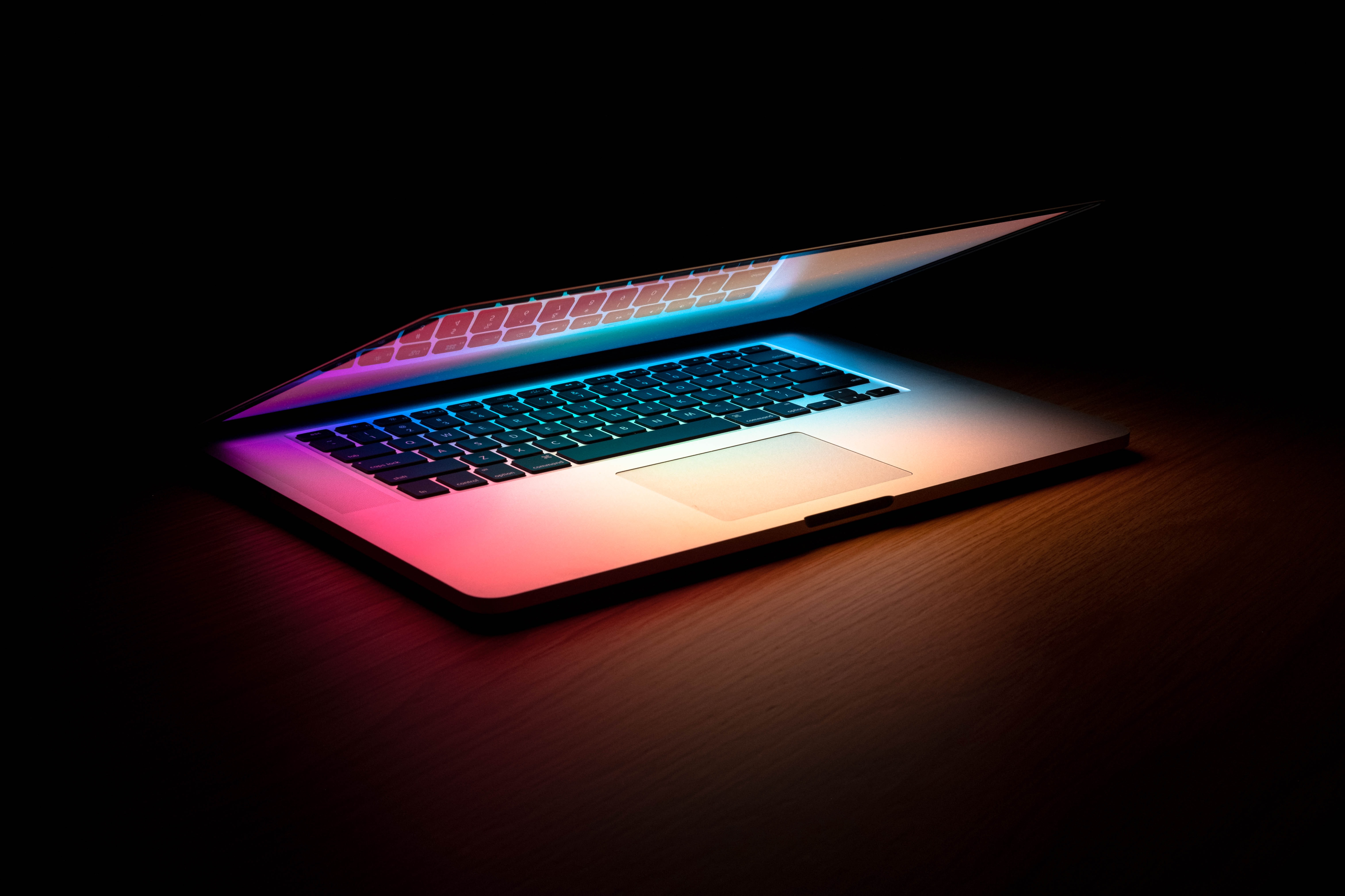 Python批量查询域名whois信息、到期时间小工具