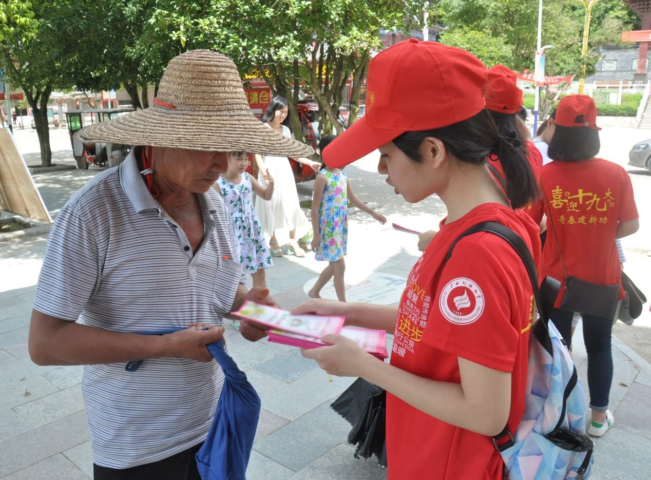 大学生别再去发传单了，这4类兼职更适合你，帮你提高收入和能力