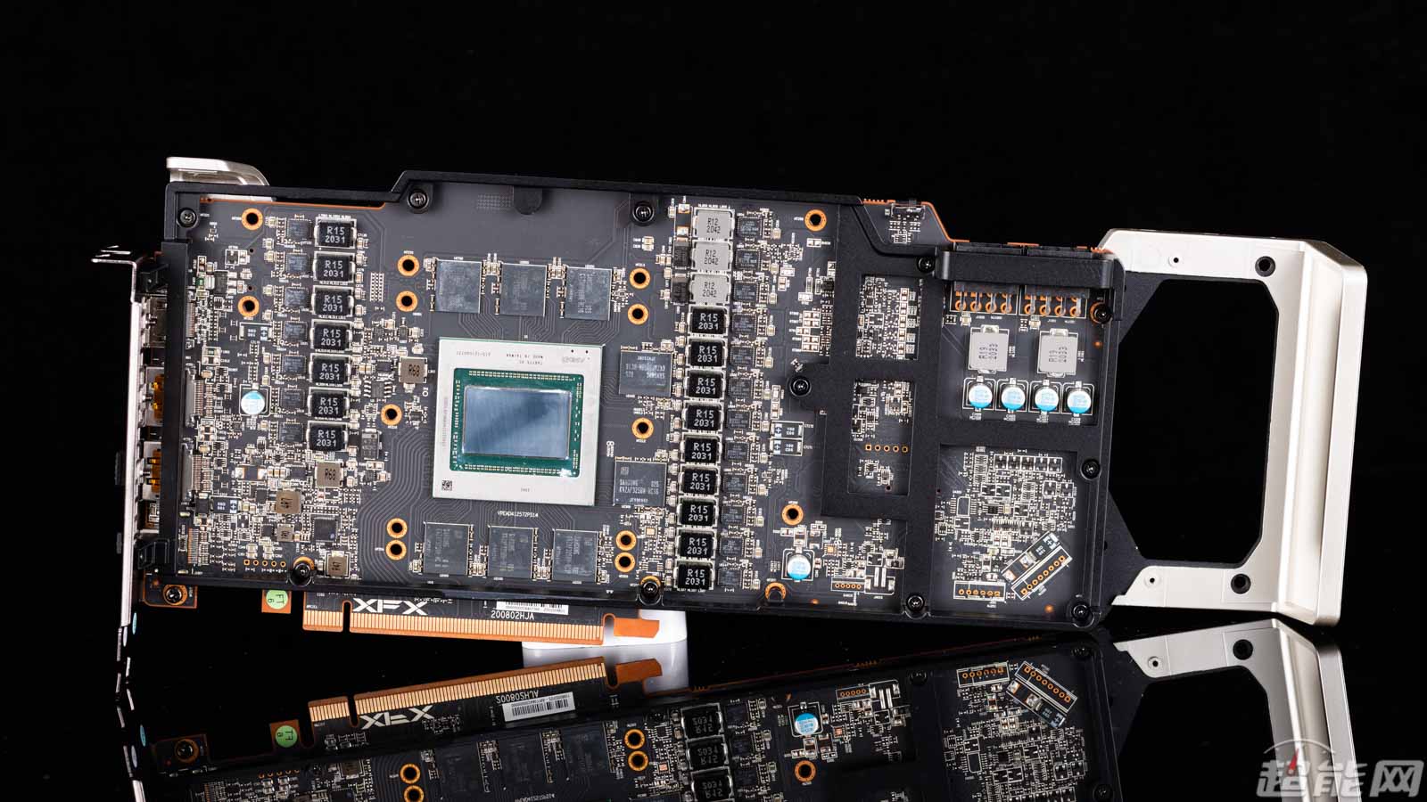 讯景XFX RX 6800 XT海外版显卡评测
