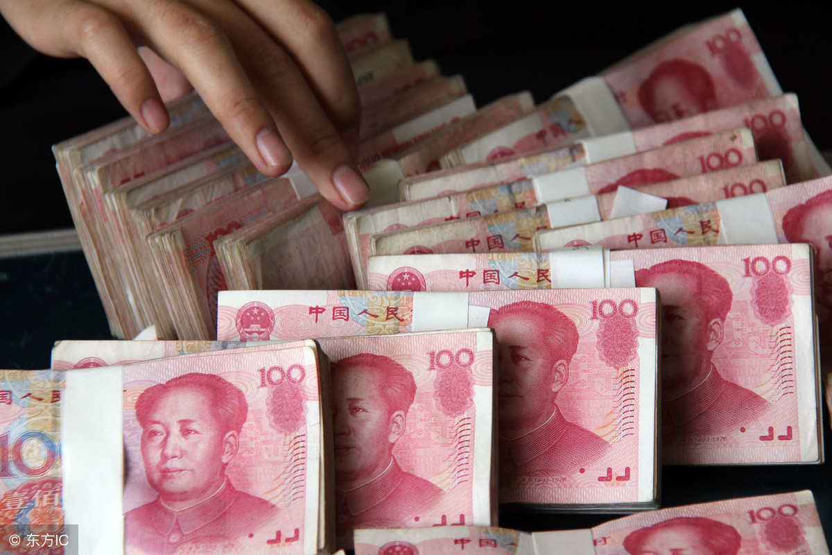 每年存2万，存多少年以后能有100万？