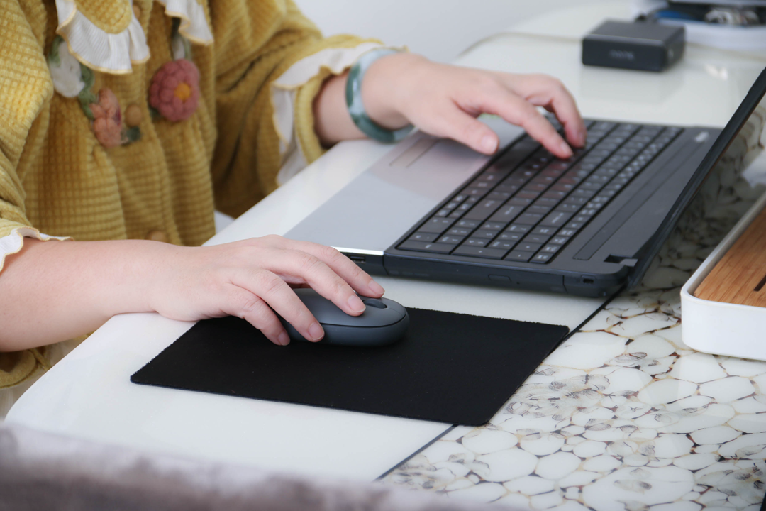 精挑细算的Q弹小鼠标，静音无线多模手感好，雷柏 M650体验