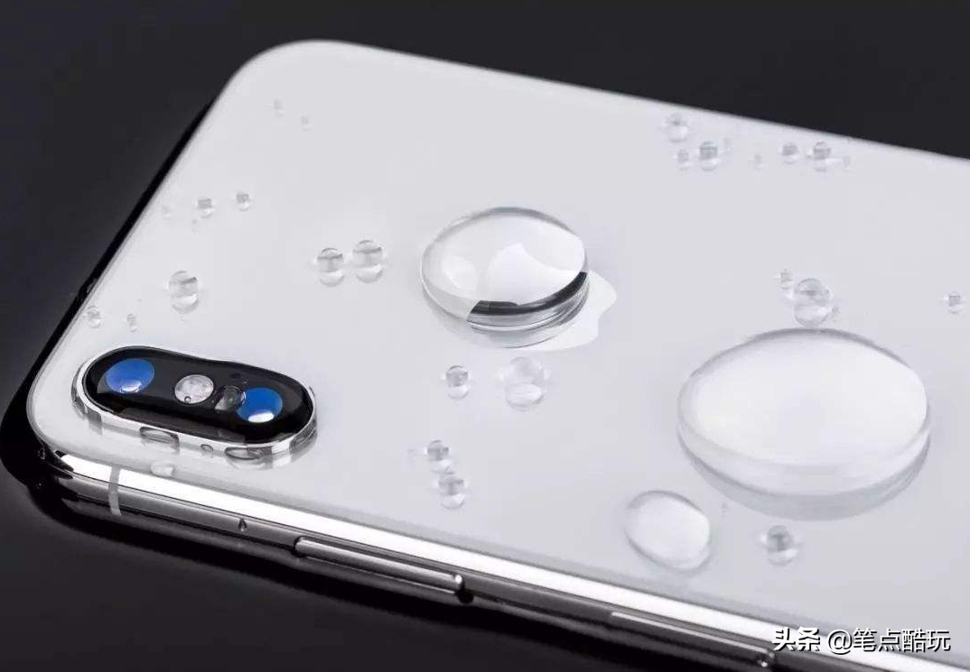 iPhone X进水后，面容识别总提示移低/移高，如何解决？