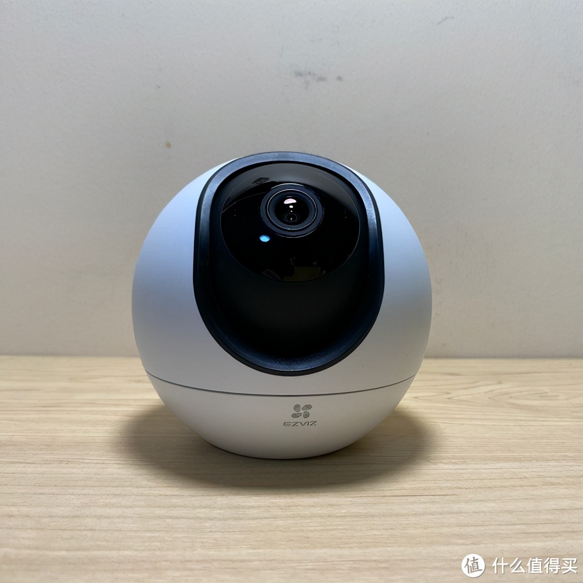可以监督孩子写作业、个性定制的摄像机，萤石2K超感知版精灵球