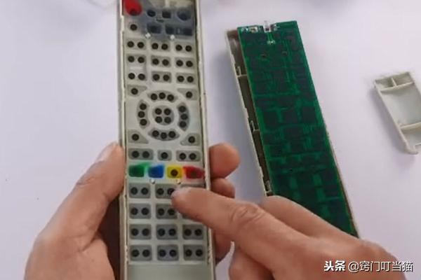 遥控器失灵怎么办？教你一个窍门，不花一分钱，和新的一样灵敏！