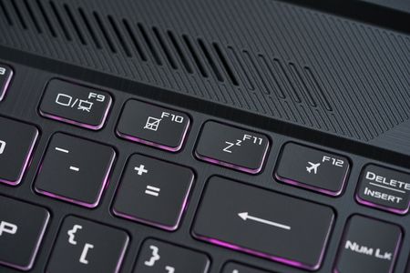 华硕天选2酷睿版游戏本评测：依然由RTX 30系GPU提供卓越游戏性能