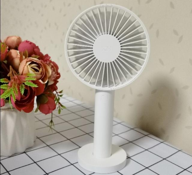 小米有品夏日好物推荐，遛娃出游办公伴侣，ZMI随身手持风扇体验