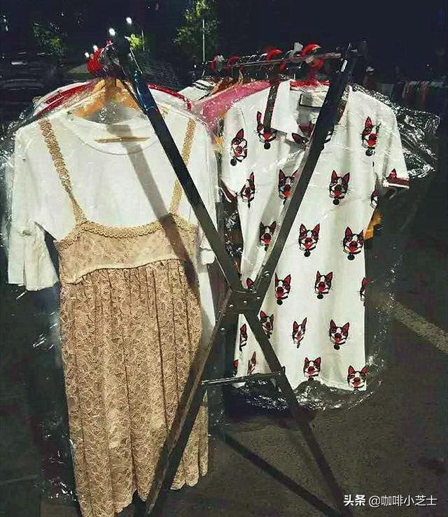 不知道摆地摊卖什么？数据显示，最受欢迎的5类小摊出炉