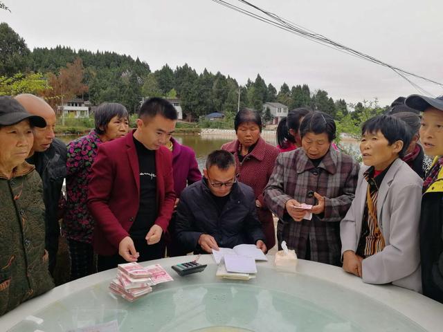 返乡农民工回乡创业让村民乐开了花！