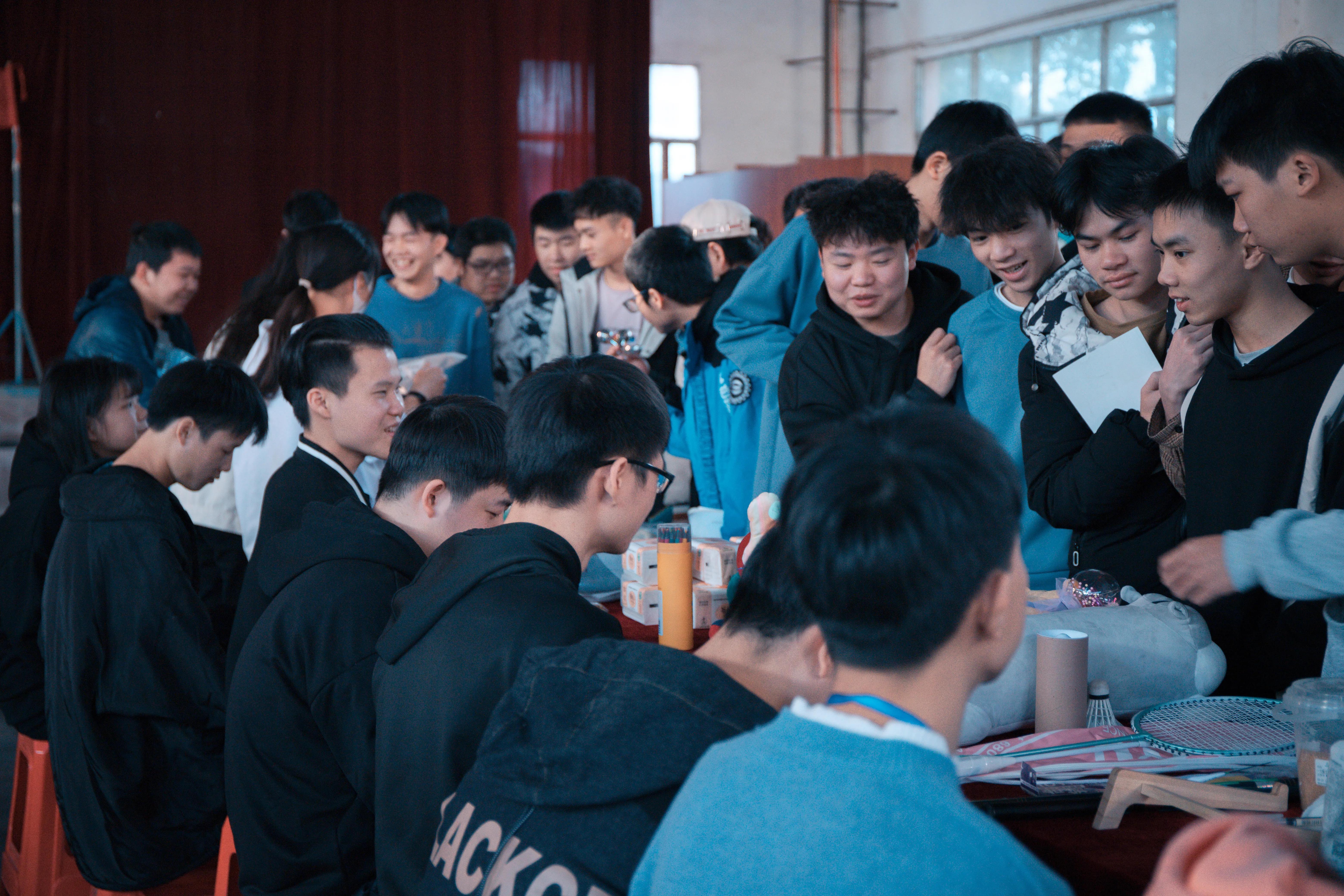 逛不完的二手交易品，淘不完的闲置