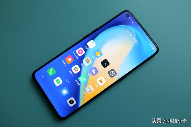 国庆买手机切勿盲目，这四款好用不贵，性价比还高