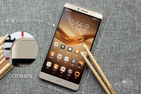 荣耀NOTE8评测：你们现在可以丢掉那台小平板了