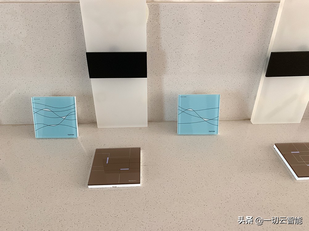 智能家庭中的智能灯光—不同智能开关的布线和接法之触摸开关！