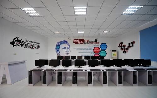 拼多多无货源店群，店铺运营步骤分享，月入2万并不难