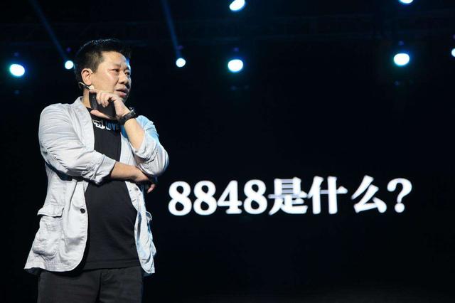 他是中国最牛营销大师，25岁收入上亿，推出了背背佳好记星小罐茶