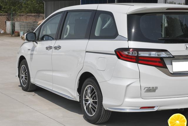 最适合家用的本田车，全系7座油耗才5.9L，配电滑门和2个空调