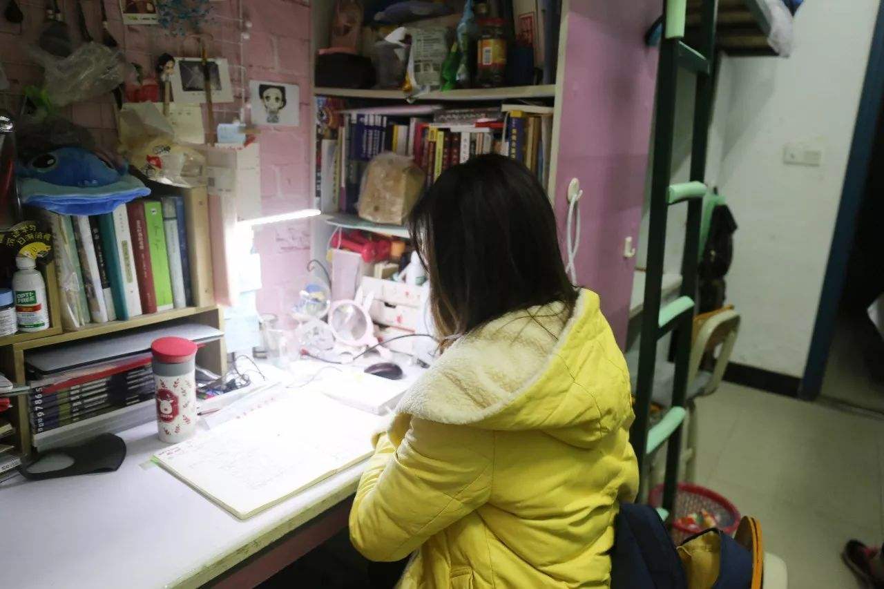 大学生别再去发传单了，这4类兼职更适合你，帮你提高收入和能力