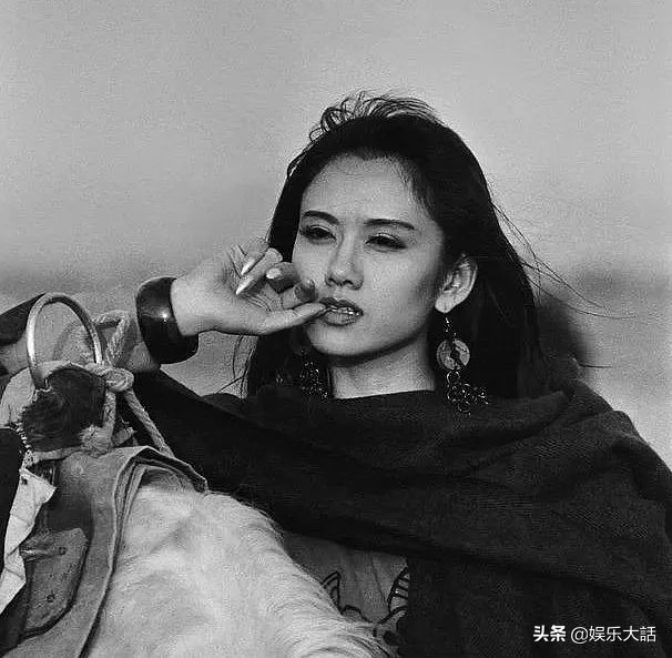 2002年，杨丽萍在除夕夜提分手，前夫刘淳晴苦苦追寻18年