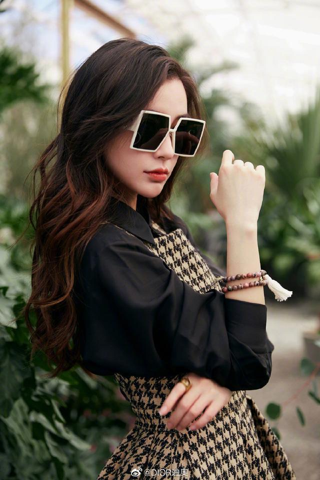 个性知足！Angelababy、袁冰妍大爱DIOR迪奥30MONTAIGNE太阳镜