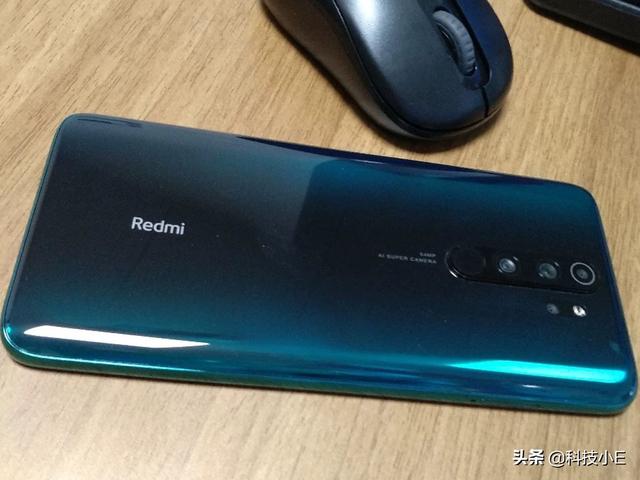 小米4G千元水桶机，6400万四摄+NFC+128GB跌至1299，比10X更香