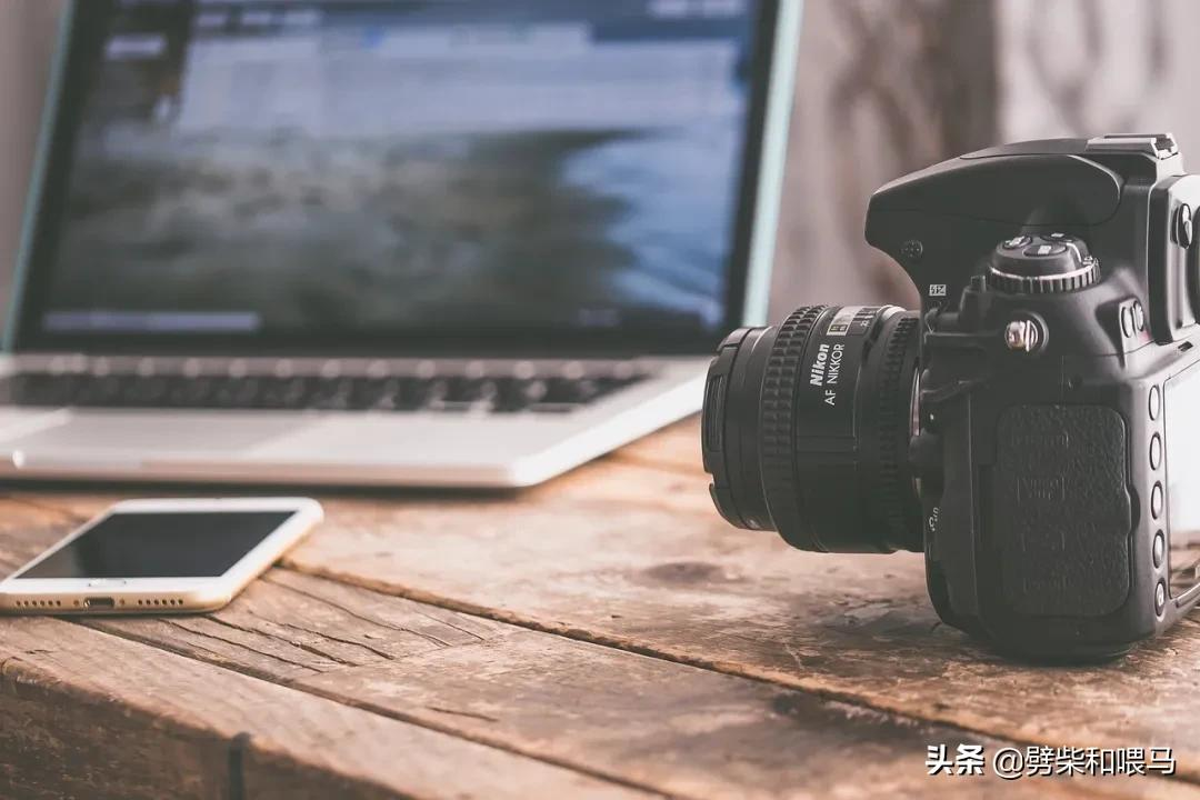 把数码相机照片传输到 iPhone 上的两个好办法