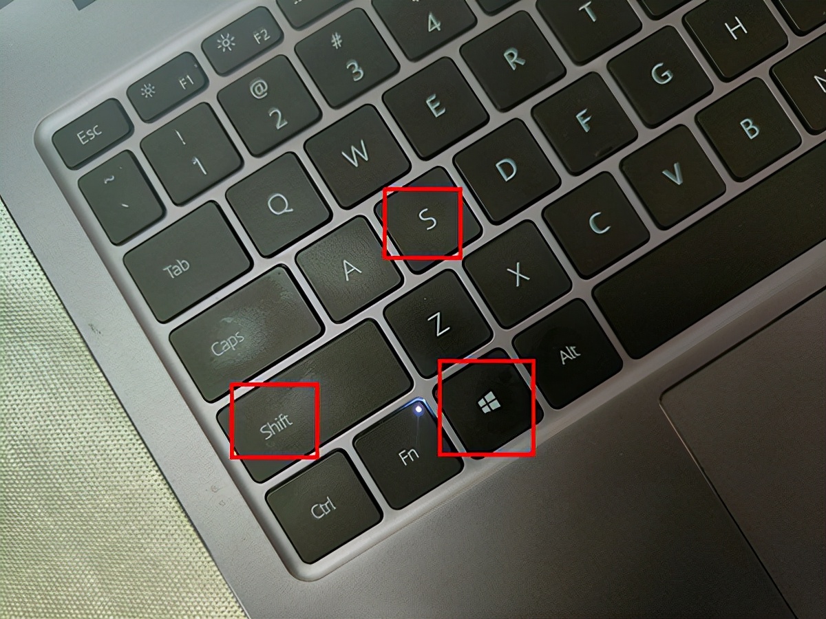 原来电脑和手机都可以不规则截图，你知道怎么操作吗？