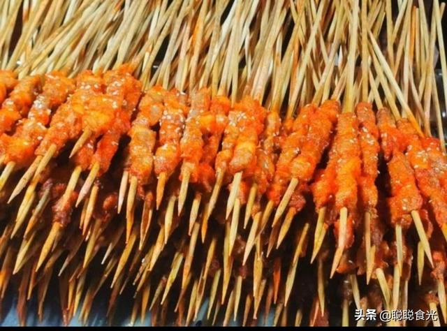 全国“地摊经济”兴起，这些火爆的夜市小吃，哪个才是你的最爱