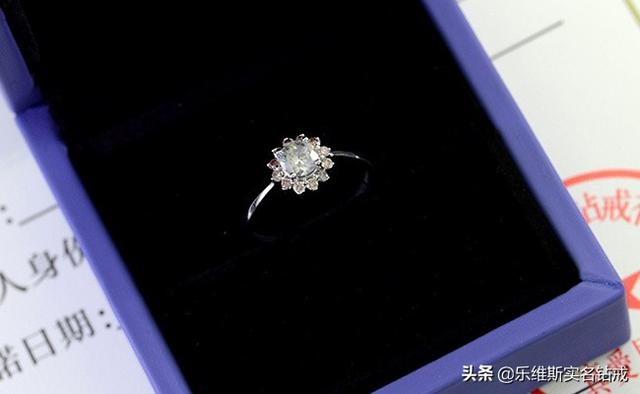 选购铂金钻戒前，你应该学会什么是钻石4C，如何挑选钻石4C